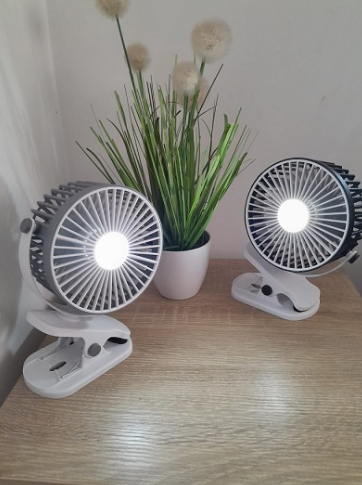 🌬️ Ventilador Portátil Recargable con Clip y Luz LED